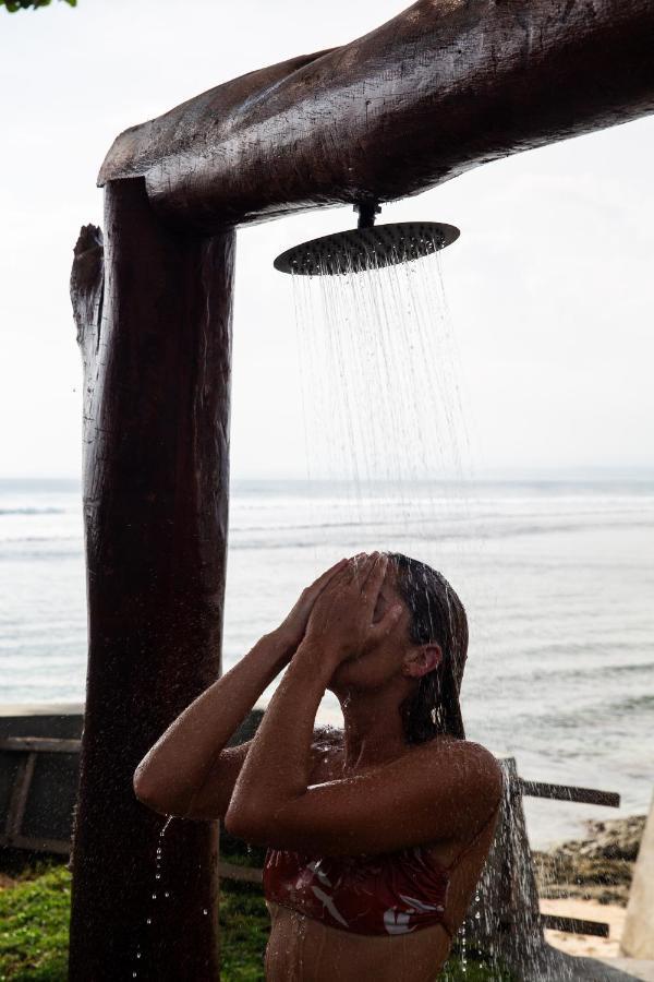 The Ujung Bocur Bungalows Krui المظهر الخارجي الصورة
